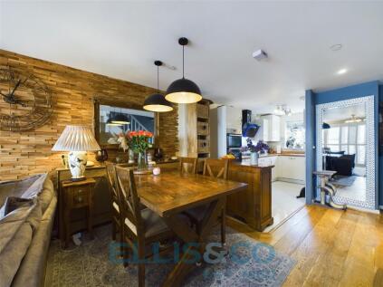 Crabapple Road, Tonbridge, Kent, TN9