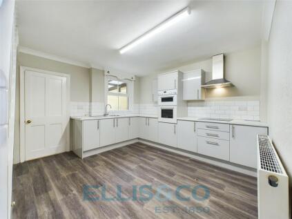 Dernier Road, Tonbridge, Kent, TN10