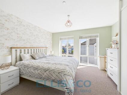 Crabapple Road, Tonbridge, Kent, TN9