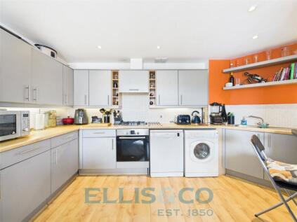 Whitefriars Wharf, Tonbridge, Kent, TN9