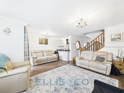 Marshall Gardens, Hadlow, Tonbridge, Kent, TN11