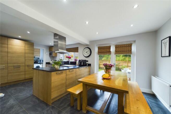 Kitchen /Dining Room