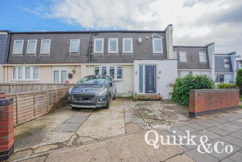 Adelaide Road, Tilbury, RM18