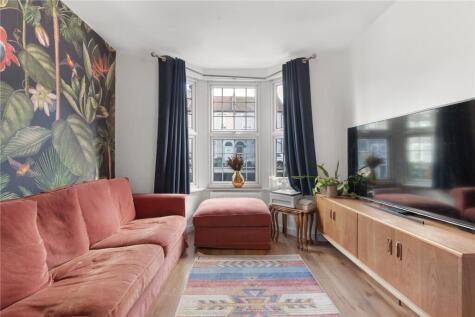 Chingford Road, Walthamstow, London, E17