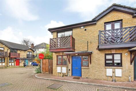 Alander Mews, Walthamstow, London, E17