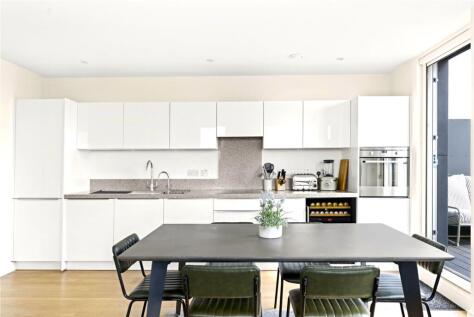 Cleveland Park Avenue, Walthamstow, London, E17