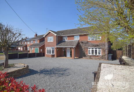 Substantial Family home in Rural Wormegay