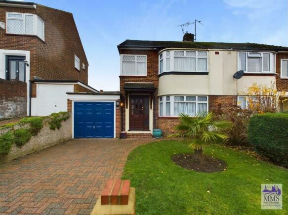 3 bedroom semi-detached house for sale in Sholden Road, Wainscott