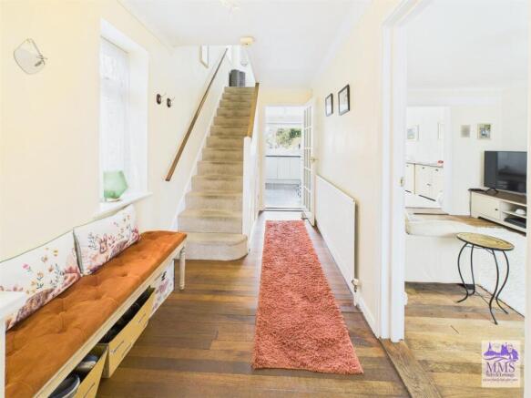 HALLWAY.jpg