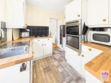 Gravesend Road, Strood