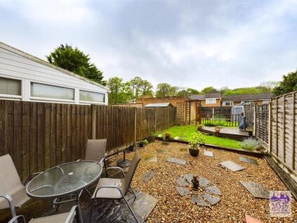 Abinger Drive, Chatham