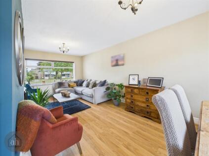 Mitre Close, Woolpit