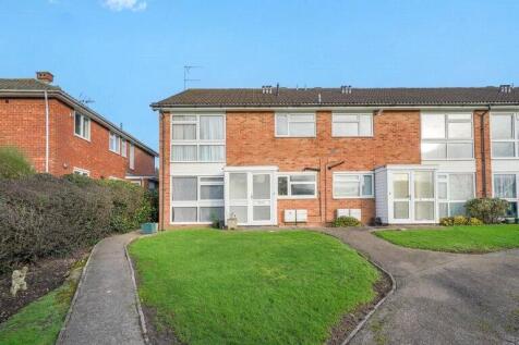 Englefield Close, Enfield, EN2