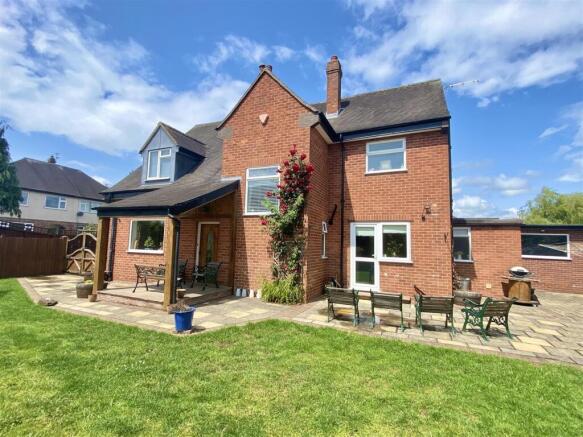 1 Cruckton Close-26.jpg