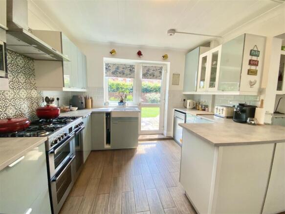 1 Cruckton Close-23.jpg