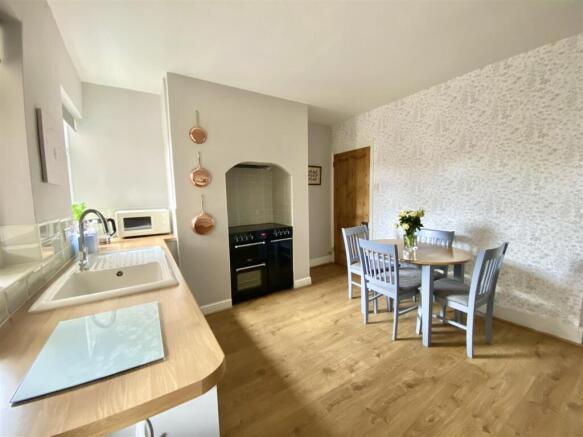 3 Caradoc View-16.jpg