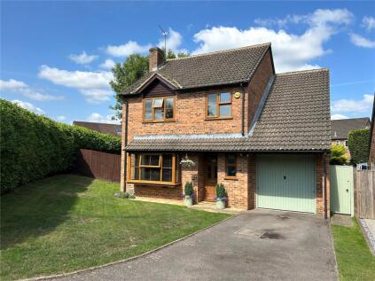 Chervil Way, Burghfield Common, Reading, RG7