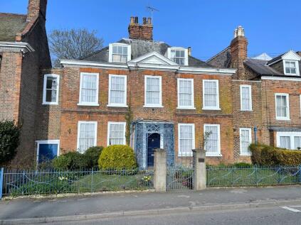 Spalding - 7 bedroom town house for sale