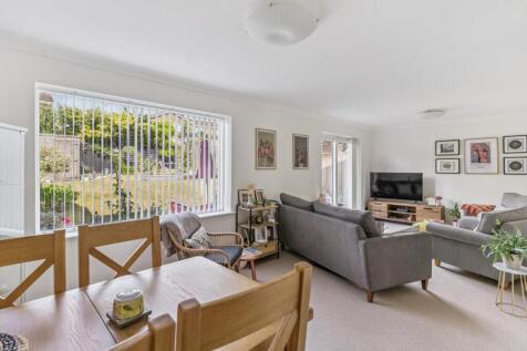 Lowry Road, Eaton Ford, St Neots, PE19