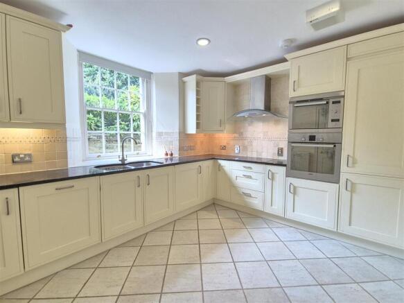 Fitted Kitchen/Diner