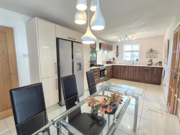 Dining Kitchen