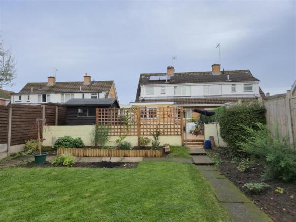 Good Sized Rear Garden