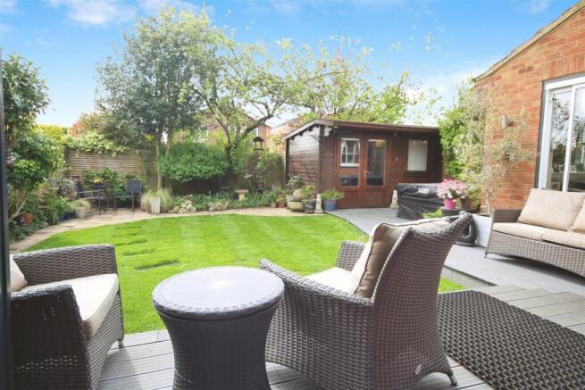 92b34183-Garden 203.JPG