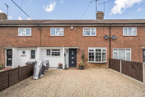 Kingsley Close, Charvil, Reading