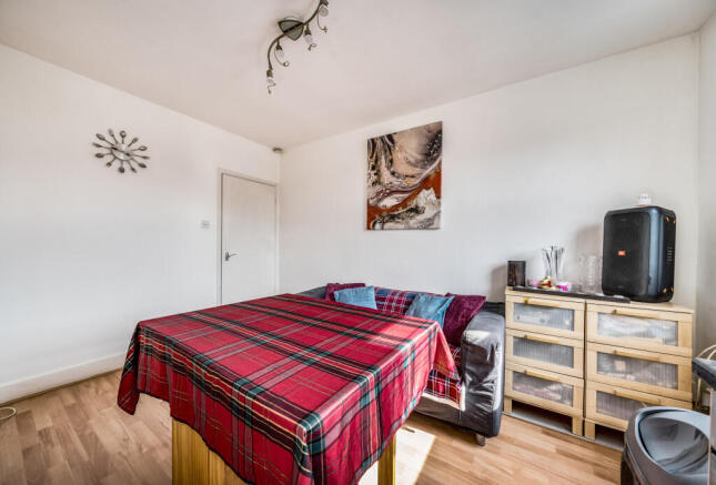 1333883-7-6893741...