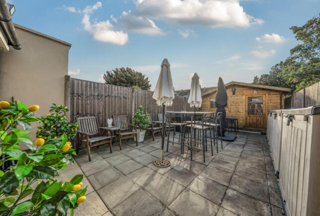 1360450-5-68db9d5...