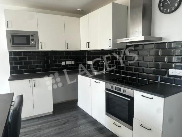 1 Kitchen area.JPEG
