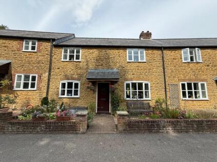 Lake Mews, Barwick Park, Yeovil, Somerset, BA22 9TB