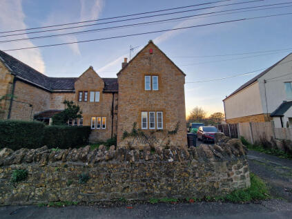 Queen Street, Tintinhull, Yeovil, Somerset, BA22 8PG