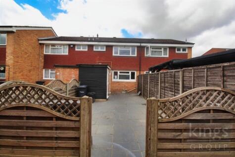 Juniper Close, Broxbourne