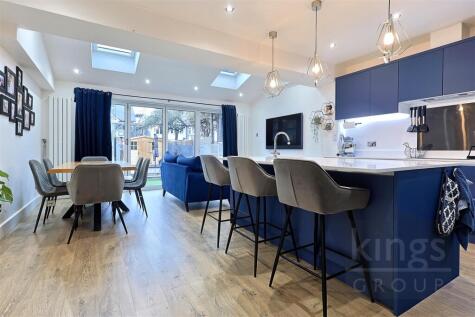 Bullsmoor Close, Waltham Cross