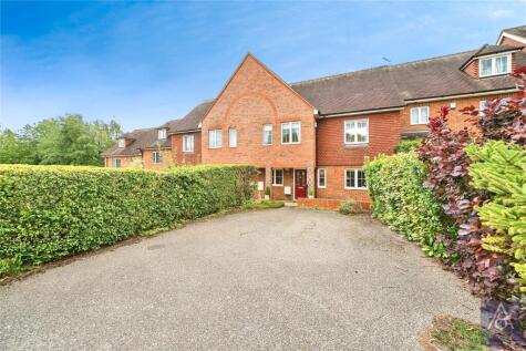 Aris Way, Buckingham, Buckinghamshire