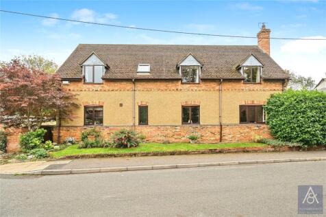 Sportsman Close, Steeple Claydon, Buckingham