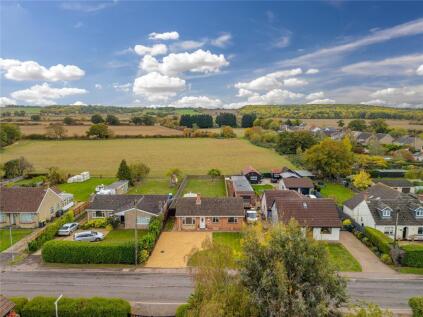 Cotton End Road, Wilstead, Bedfordshire, MK45