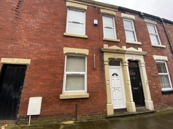 Room 6, 12 Lovat Road