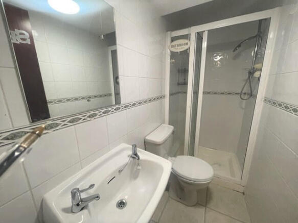 Flat 11, 224-226 Hornby Road