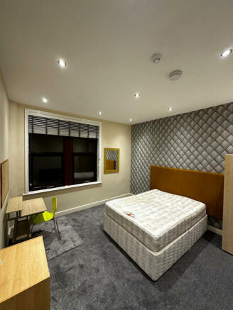 Room 7, 120 Villiers Street