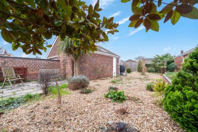 Rear low maintenance garden