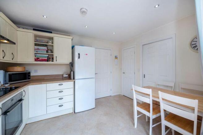 Dining kitchen