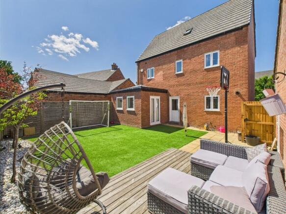 CAM02854G0-PR0404...