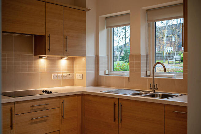 bh_apt_42_kitchen...