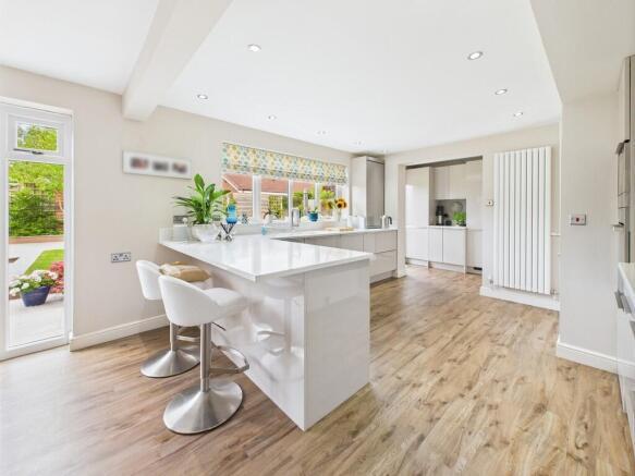 CAM02854G0-PR0430...