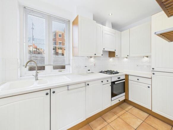 CAM02854G0-PR0466...