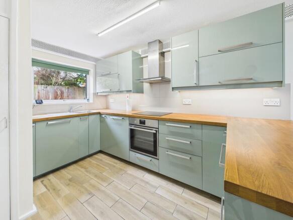 CAM02854G0-PR0467...