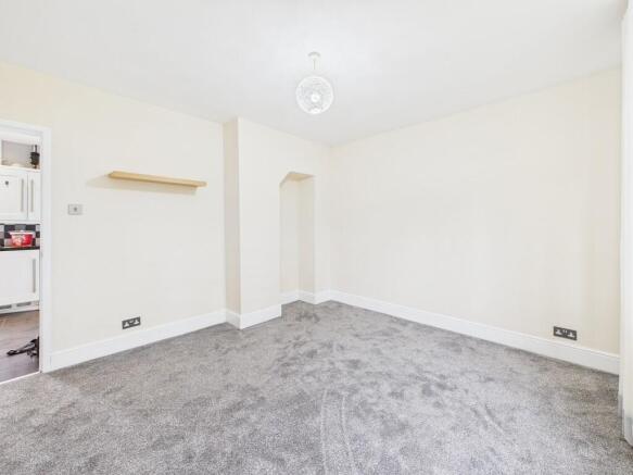 CAM02854G0-PR0498...