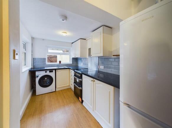 CAM02854G0-PR0245...